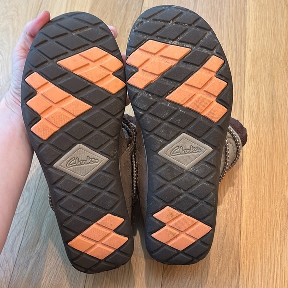 Clark’s Women’s Boots Aria Frost Ankle Faux Fur Lined Size 7 - Picture 5 of 8